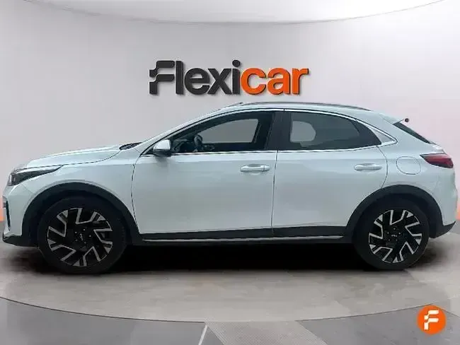 Usado Kia XCeed 120 CV (88 kW) 2023 Blanco SUV