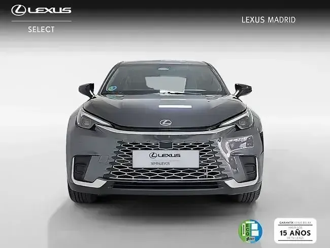 Usado Lexus LBX 136 CV (100 kW) 2025 Gris SUV