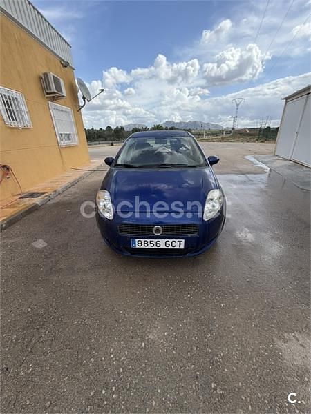 Usado Fiat Grande Punto Dynamic 75 CV (55 kW) 2008 Azul Utilitario