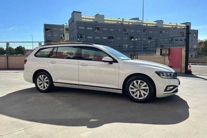 Usado VW Passat Business 149 CV (109 kW) 2021 Familiar
