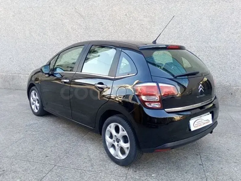 Usado Citroën C3 Exclusive 92 CV (67 kW) 2015 Negro Berlina
