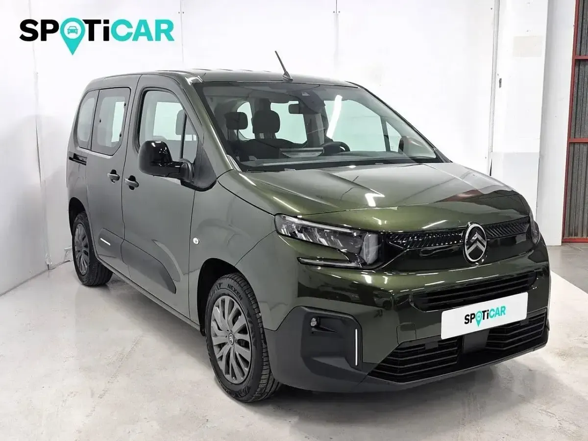 Usado Citroën Berlingo 102 CV (75 kW) 2025 Verde Monovolumen