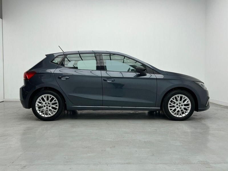 Usado Seat Ibiza FR 115 CV (84 kW) 2024 Gris Berlina
