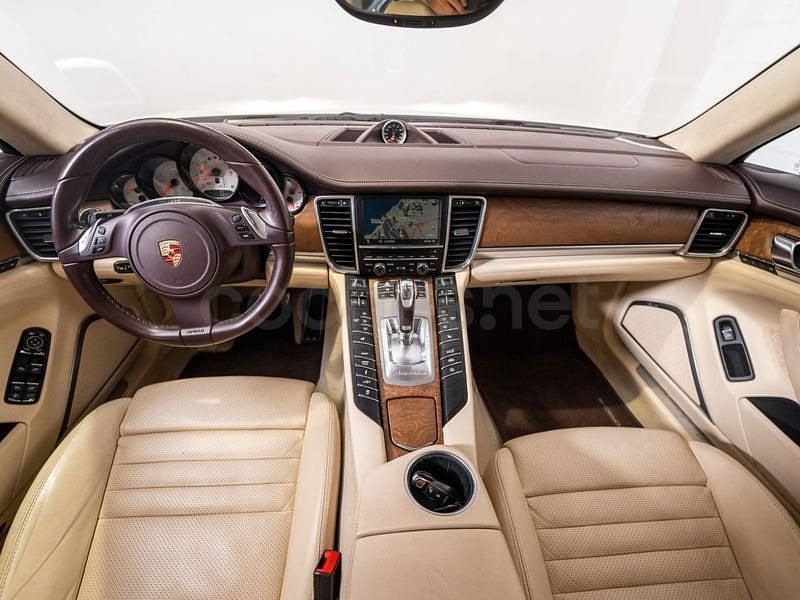 Usado Porsche Panamera Turbo S 550 CV (404 kW) 2012 Blanco Berlina