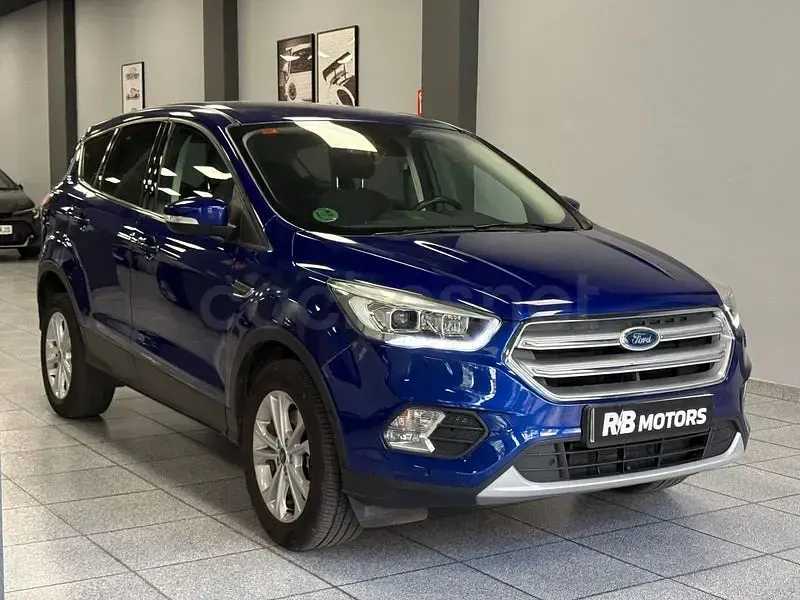 Usado Ford Kuga Titanium 120 CV (88 kW) 2017 Azul SUV