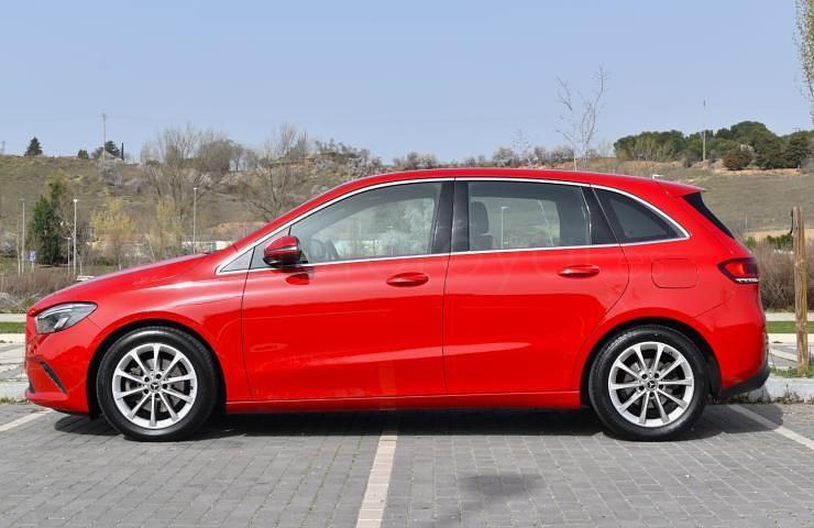 Usado Mercedes B200 Sport 150 CV (110 kW) 2013 Blanco Monovolumen