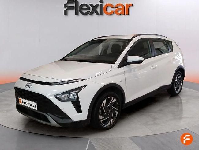 Usado Hyundai Bayon 100 CV (73 kW) 2023 Blanco SUV