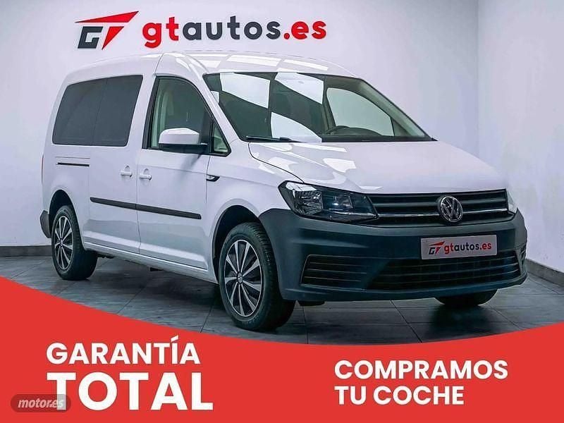 Usado VW Caddy Maxi Trendline 102 CV (75 kW) 2018 Blanco Monovolumen