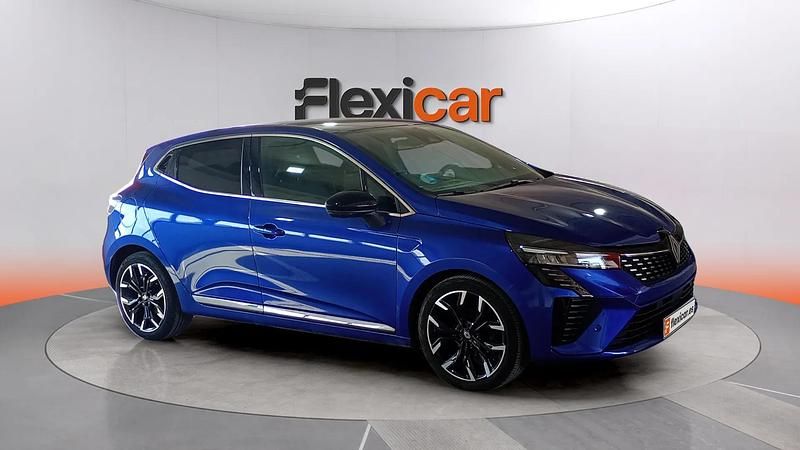 Używany Renault Clio V Techno 101 KM (74 kW) 2023 Sedan/Limuzyna