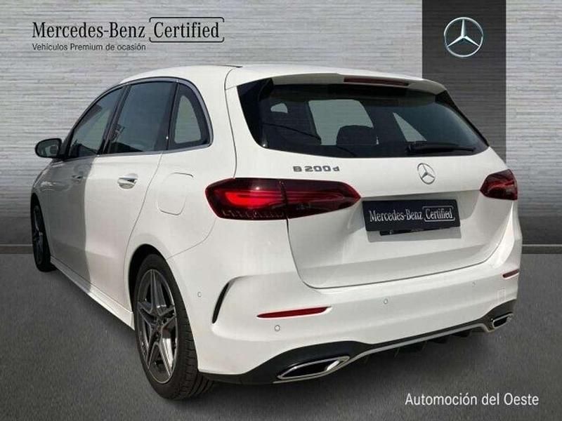 Usado Mercedes B200 150 CV (110 kW) 2024 Blanco Utilitario