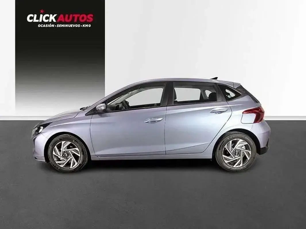 Usado Hyundai i20 101 CV (74 kW) 2024 Azul Utilitario
