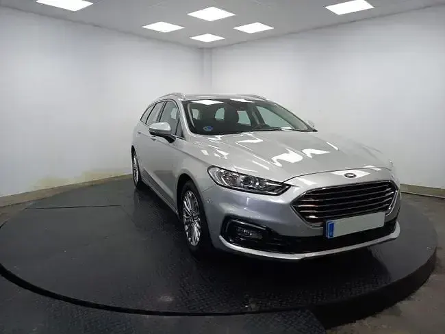 Usado Ford Mondeo Titanium 187 CV (137 kW) 2021 Gris Familiar