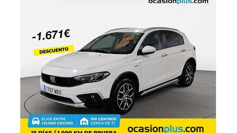Blanco Usado 2022 Fiat Tipo Cross Utilitario | 16.719 € (Precio justo) - Imagen 1/4