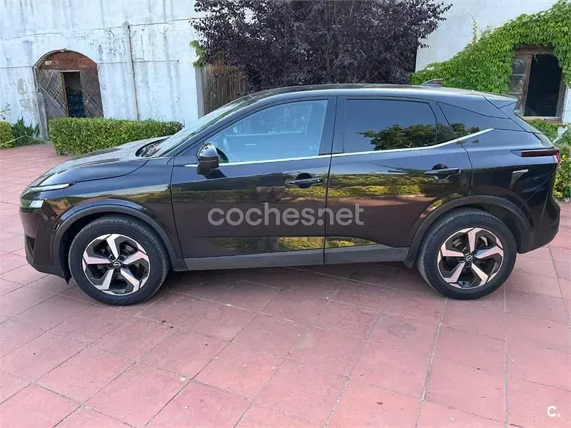 Usado Nissan Qashqai N-Connecta 140 CV (102 kW) 2022 Negro SUV