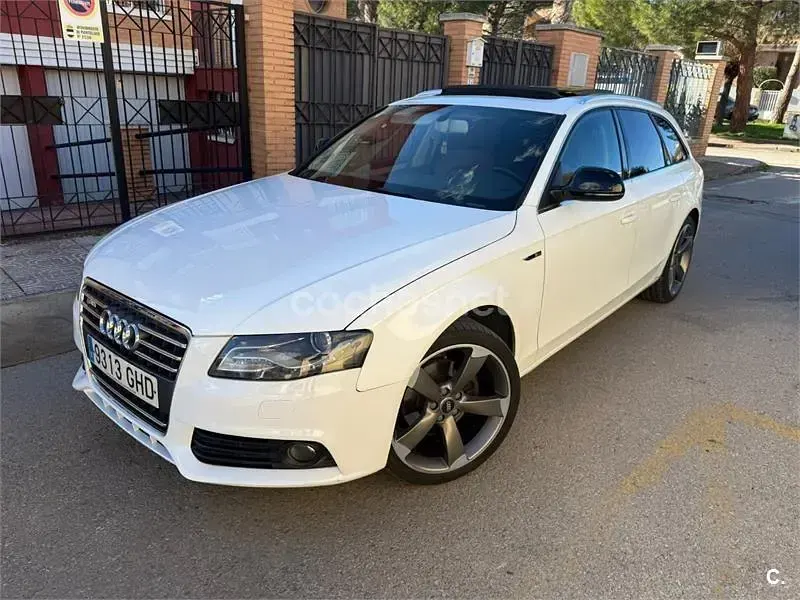 Usado Audi A4 160 CV (117 kW) 2008 Blanco Familiar