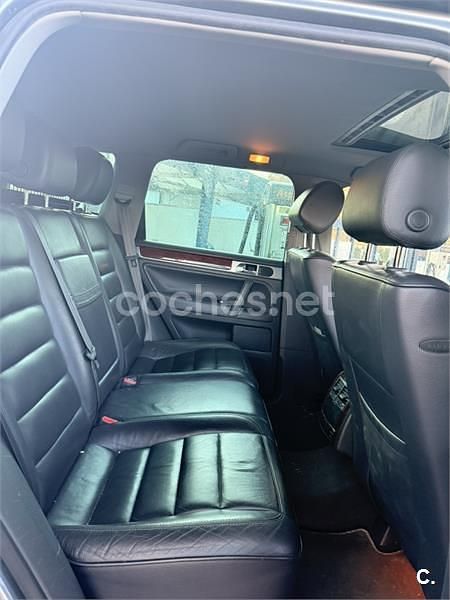 Usado VW Touareg R 174 CV (127 kW) 2004 Gris / plata SUV