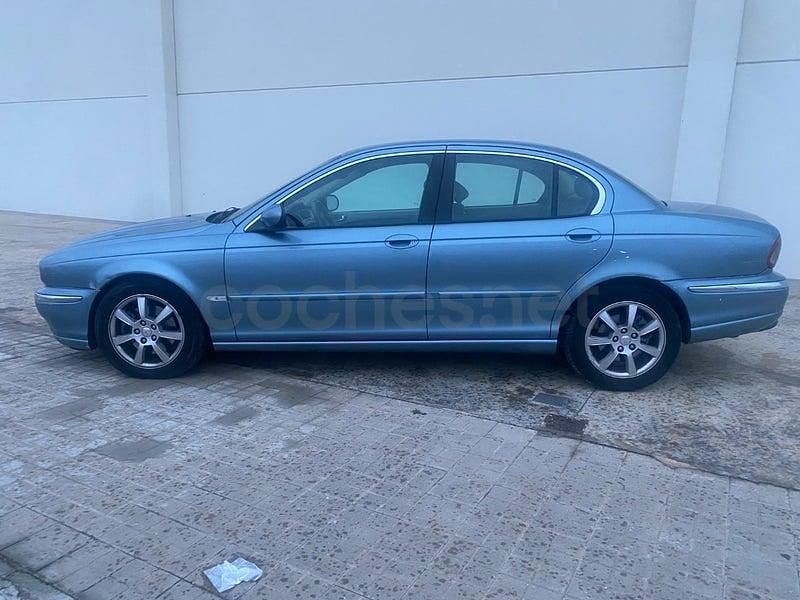 Usado Jaguar X-type Executive 155 HP (114 kW) 2006 Azul Sedan