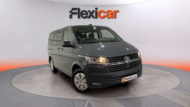 Usado VW Caravelle 110 CV (80 kW) 2023 Gris Monovolumen