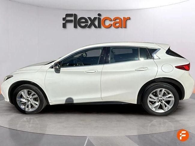 Usado Infiniti Q30 Premium 122 CV (89 kW) 2018 Blanco Berlina