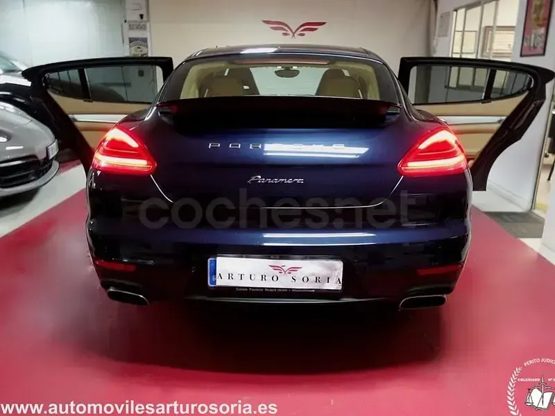 Usado Porsche Panamera Edition 300 CV (220 kW) 2016 Azul Utilitario