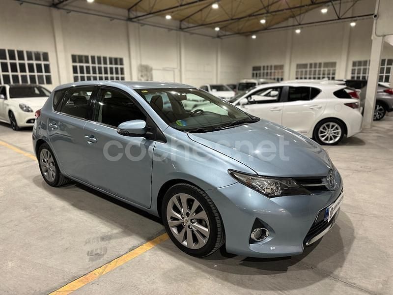 Azul Usado 2014 Toyota Auris Hybrid Active Berlina | 11.990 € (Precio justo) - Imagen 1/4