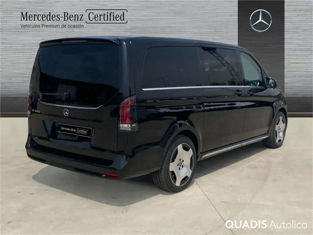 Nuevo Mercedes V300 Exclusive 239 CV (175 kW) 2025 Negro obsidiana Monovolumen