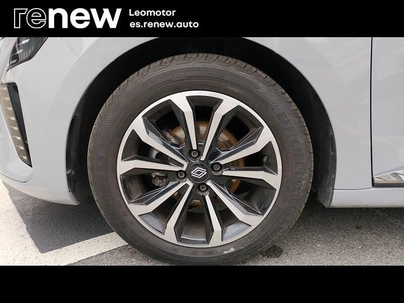 Usado Renault Clio V Techno 100 CV (73 kW) 2025 Gris Berlina