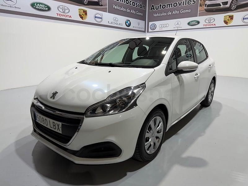 Blanco Usado 2020 Peugeot 208 Active Utilitario | 5490 € (Super precio) - Imagen 1/4