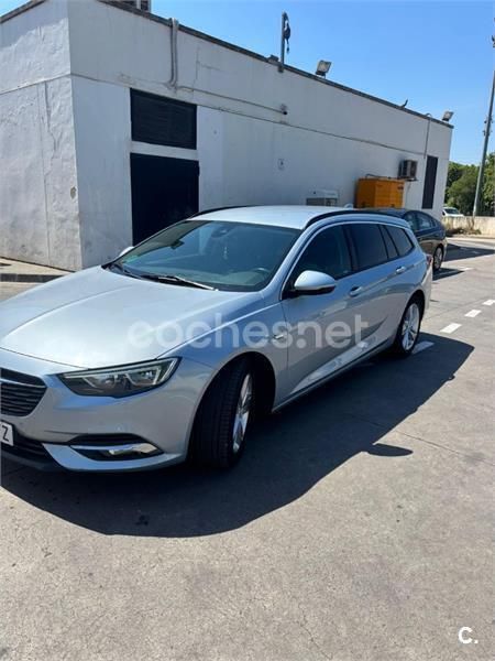 Gris / plata Usado 2018 Opel Insignia Selective Familiar | 9700 € (Precio justo) - Imagen 1/4
