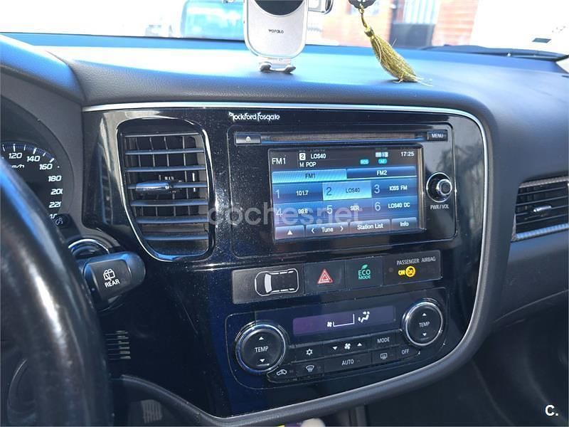 Usado Mitsubishi Outlander Motion 150 CV (110 kW) 2014 Azul SUV