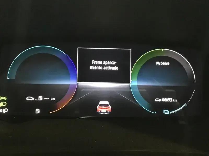 Usado Renault Captur Techno 145 CV (106 kW) 2023 Rojo SUV