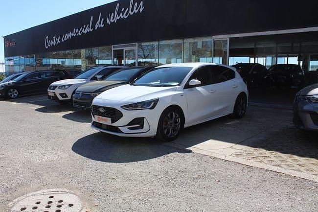 Usado Ford Focus ST-Line 125 CV (91 kW) 2023 Blanco Berlina
