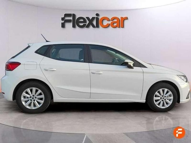 Usado Seat Ibiza Style 116 CV (85 kW) 2023 Blanco Utilitario