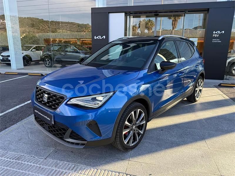 Azul Usado 2025 Seat Arona FR SUV | 20.500 € (Un poco caro) - Imagen 1/4