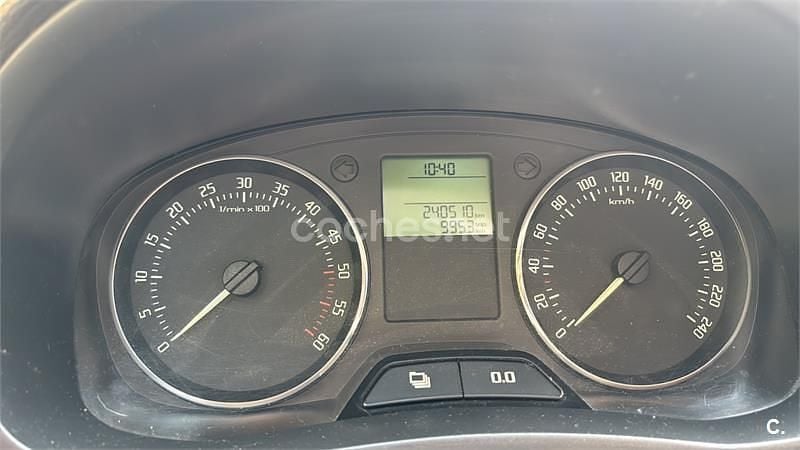 Gris / plata Usado 2013 Skoda Fabia Family Berlina | 4900 € (Precio justo) - Imagen 1/4