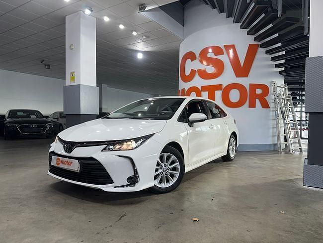 Usado Toyota Corolla Sol 126 CV (92 kW) 2023 Blanco Berlina