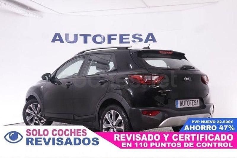 Usado Kia Stonic 100 CV (73 kW) 2018 Negro SUV