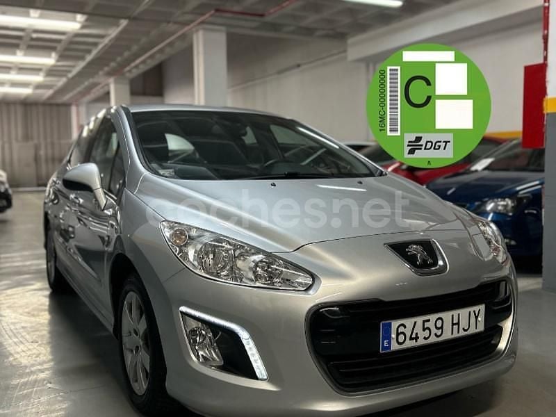 Gris / plata Usado 2012 Peugeot 308 Active Berlina | 6990 € (Precio justo) - Imagen 1/4