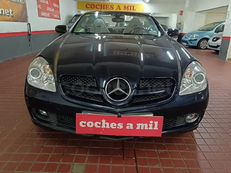 Usado Mercedes SLK200 184 CV (135 kW) 2010 Azul Descapotable