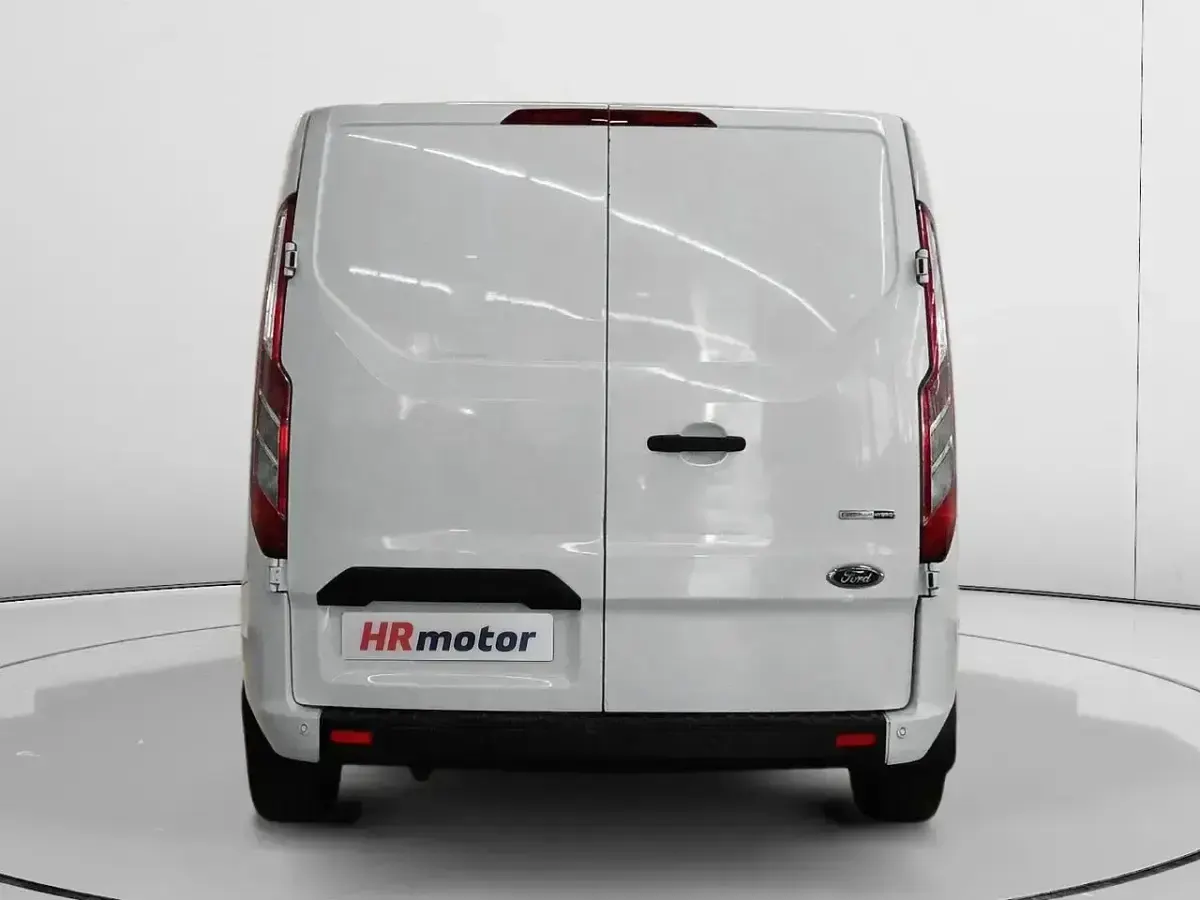 Usado Ford Transit Custom Trend 131 CV (96 kW) 2022 Blanco Van