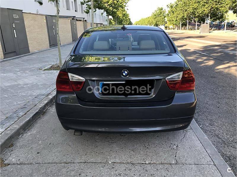 Usado BMW 320 163 CV (119 kW) 2006 Gris / plata Berlina
