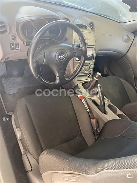 Usado Toyota Celica 143 CV (105 kW) 2001 Gris / plata Coupe