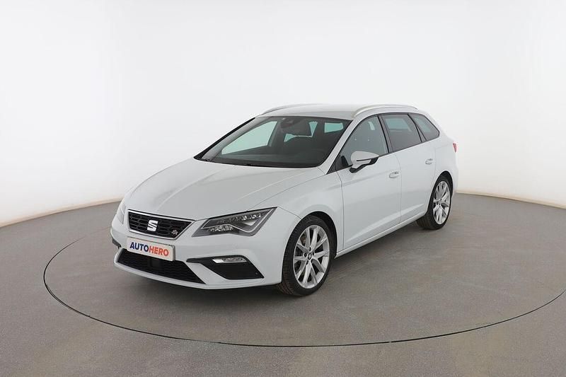 Blanco Usado 2020 Seat Leon FR Familiar | 19.099 € (Precio justo) - Imagen 1/3