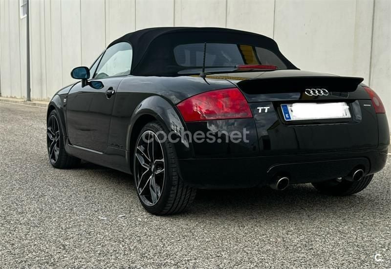 Usado Audi TT Roadster 225 CV (165 kW) 2000 Negro Descapotable