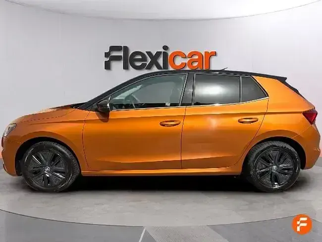 Usado Skoda Fabia Selection 115 CV (84 kW) 2025 Naranja Utilitario