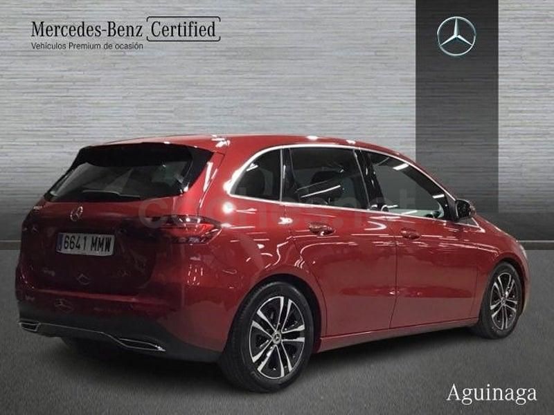 Usado Mercedes B200 163 CV (119 kW) 2024 Granate Monovolumen