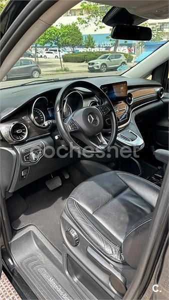 Occasion Mercedes V220 Avantgarde 163 PK (119 kW) 2022 Zwart MPV
