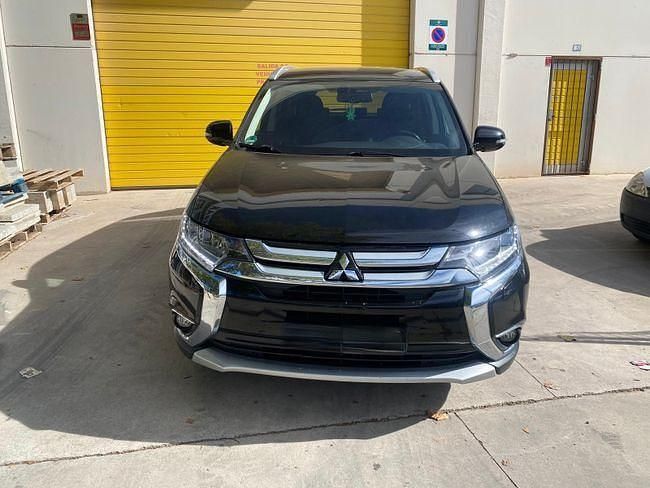 Usado Mitsubishi Outlander 170 CV (125 kW) 2017 Negro SUV