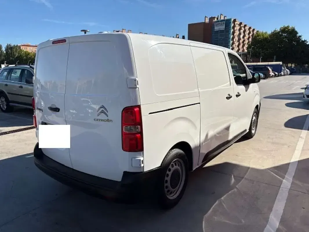 Usado Citroën Jumpy 120 CV (88 kW) 2021 Blanco Monovolumen