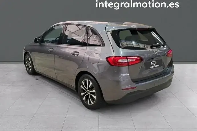 Usado Mercedes B180 136 CV (100 kW) 2020 Utilitario